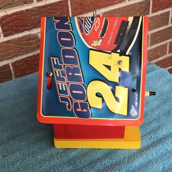 Jeff Jordan Birdhouse - Picture 3 of 10